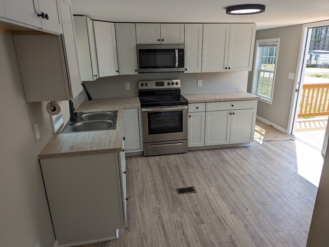 Photo - Affordable Co Living 2 Bedroom 1 Bathroom Home Available Now $850/mo rent Unit A