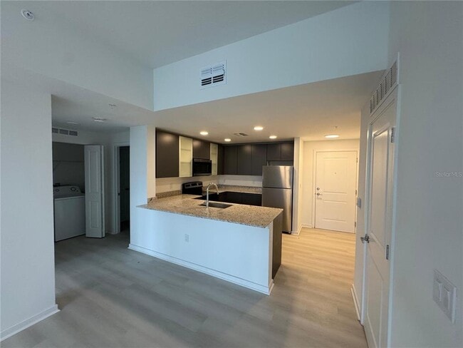 Photo - 5579 Millenia Park Blvd Unidad 124