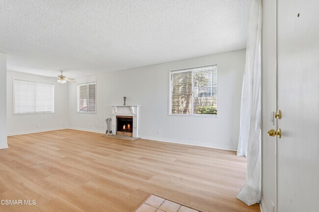 Photo - 13901 Olive View Ln