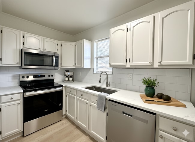 Photo - Flats at Riverside Park Unit 5