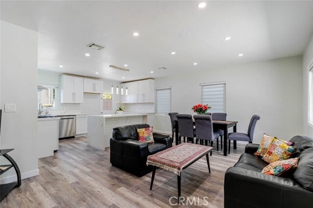 Photo - 10777 Mountair Ave