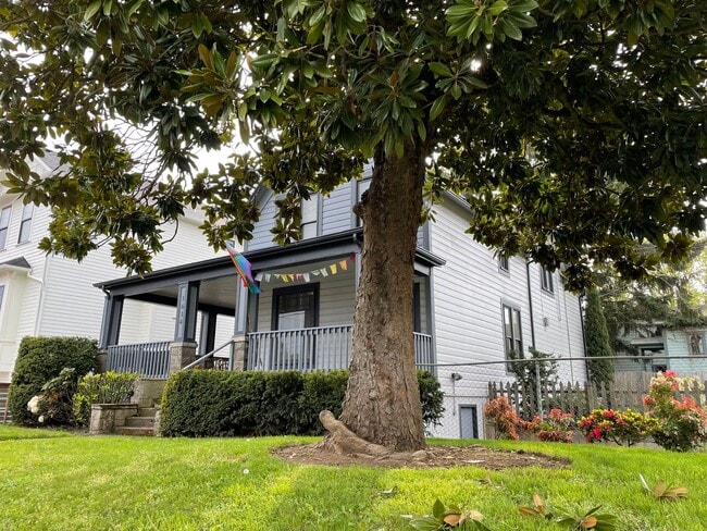 Photo - M1614 #1-3 Unit M1614-3