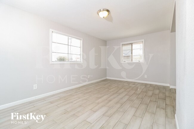 Photo - 2735 W Royal Palm Rd