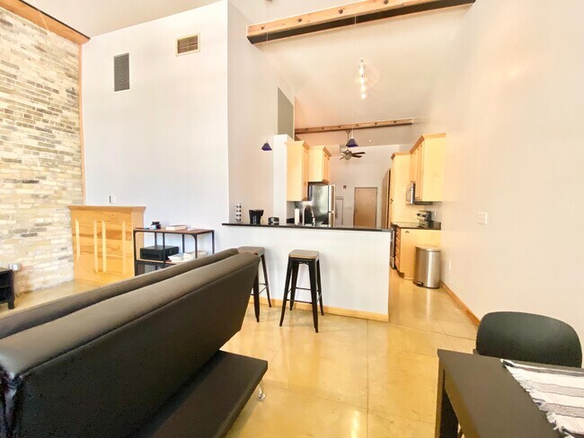 Photo - 771 N Water St Unit 23