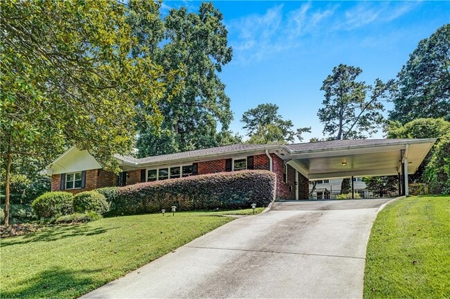 Building Photo - 2127 Desmond Dr Rental