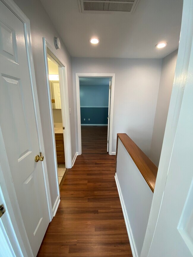 569 Campbells Creek Dr Townhome Townhome Rental in Charleston WV