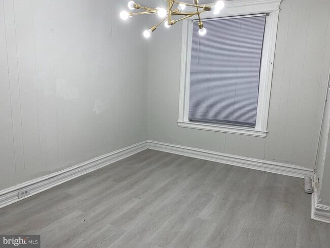 Photo - 1919 N Patton St