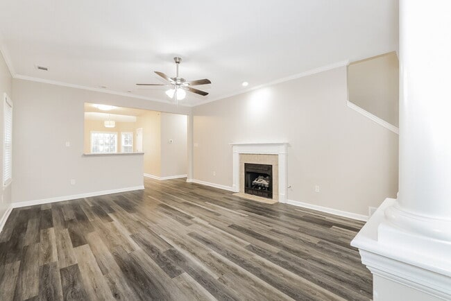 Photo - 2223 Purple Leaf Ln