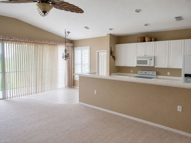 Photo - 1993 Crestview Way Unit 131