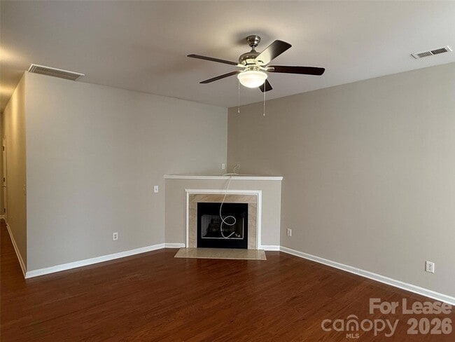 2152 Whispering Way