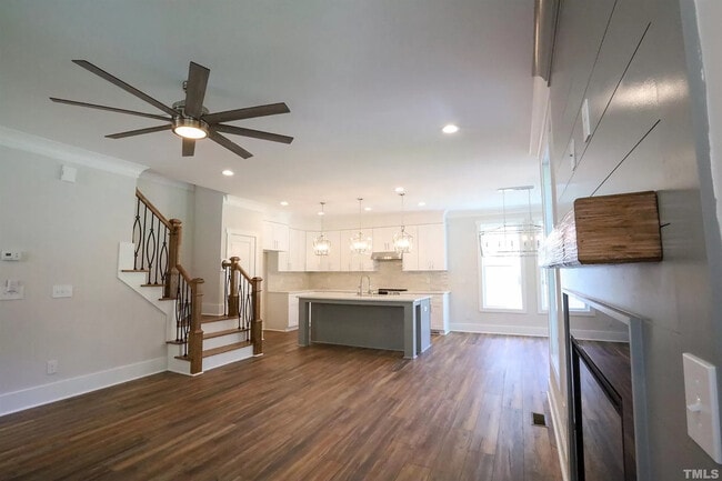 Photo - Room in House on Edgerton Dr