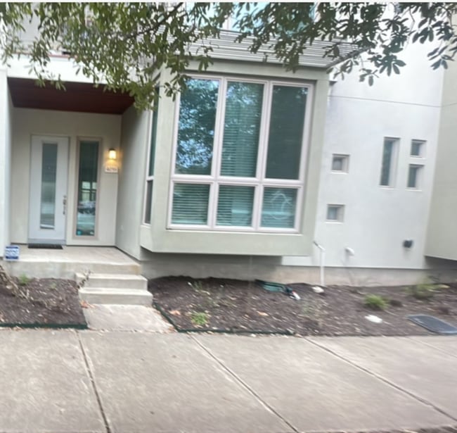 Photo - 4056 Berkman Dr