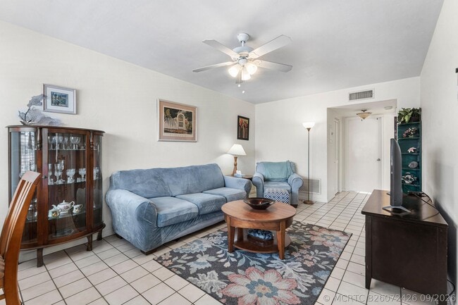 Photo - 3160 Lake Osborne Dr Unit Bldg 6  206