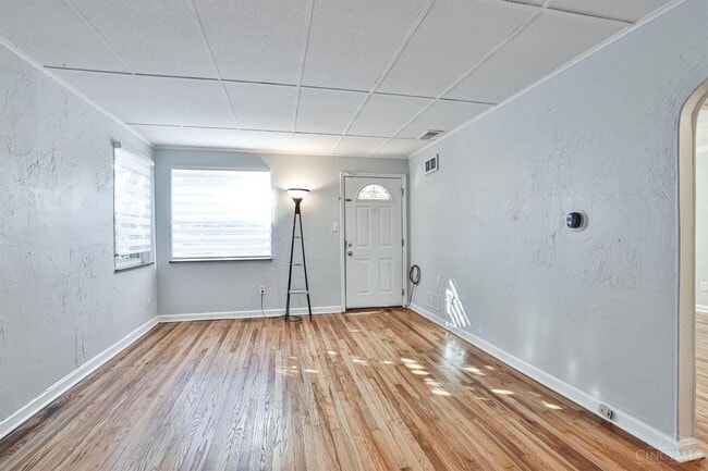 Photo - Two Bedroom Home for UC Students for This ...