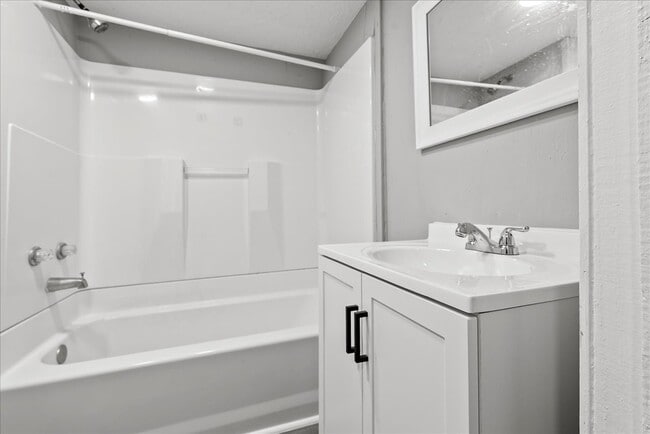 Photo - 14029 McNair St