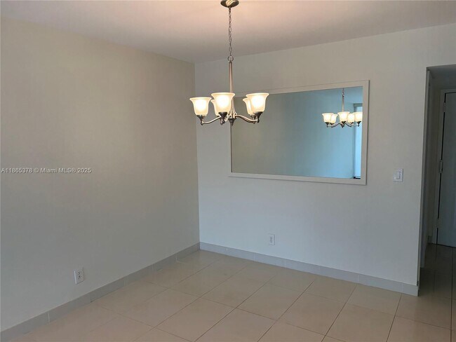 Photo - 400 Leslie Dr Unit 308