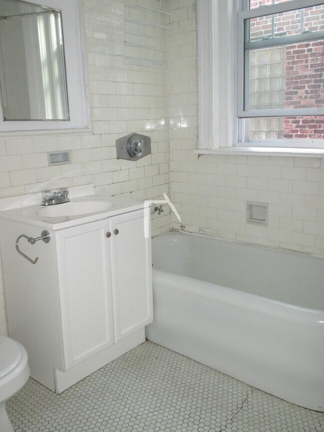 Photo - 724 Washington St Unit 2