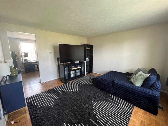 Photo - 3000 Ridge Rd