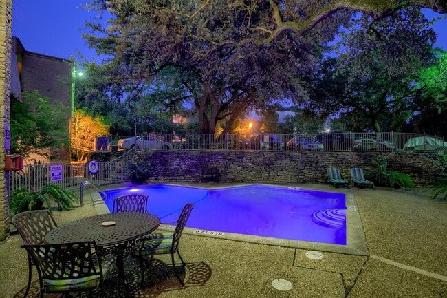 Photo - 620 S 1st St Unidad 107 Rental