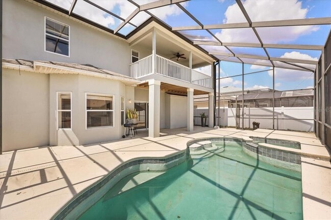 Building Photo - 628 Henley Cir