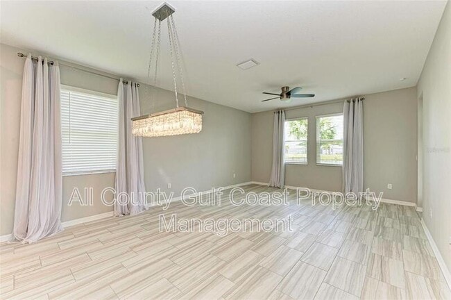 Photo - 8488 Starlight Loop