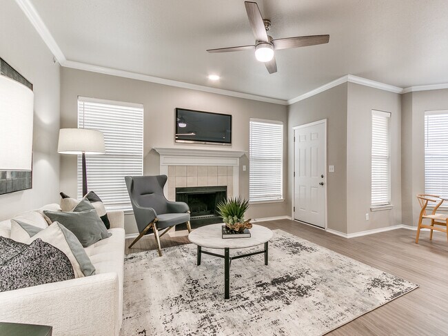 2BR - Large - Renovated Living Room