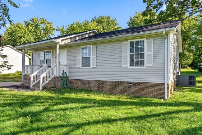 370 Hugh Hunter Rd