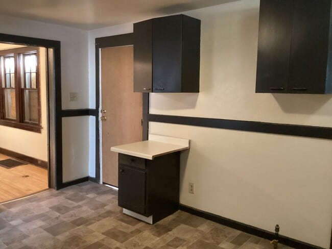 Photo - 2637 N Holton St Unidad Lower