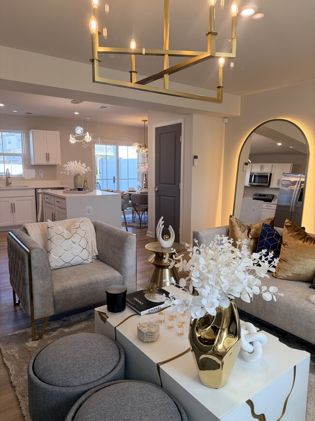 Photo - 7269 Statesman Blvd