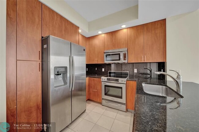 Photo - 315 NE 3rd Ave Condo Unit 809