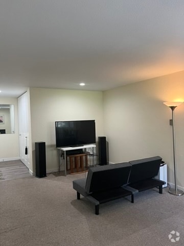 Building Photo - 2227 Canyon Blvd Rental