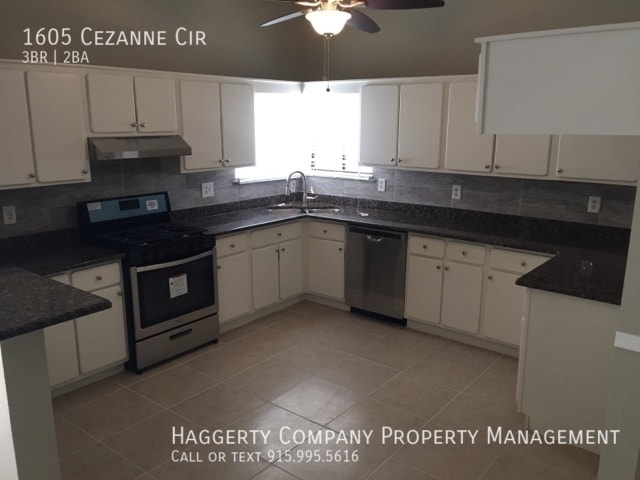 Photo - 1605 Cezanne Cir