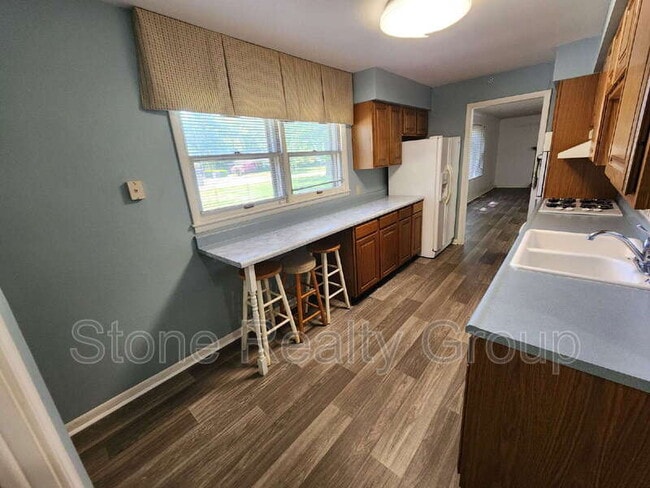 Photo - 7401 S Pine Hill St