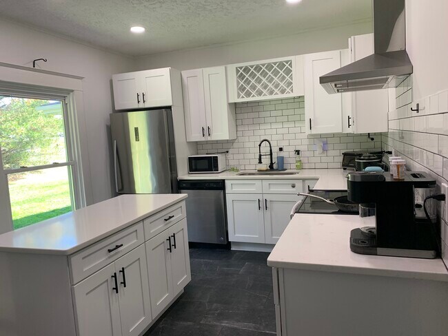 Photo - 133 Evergreen Ave