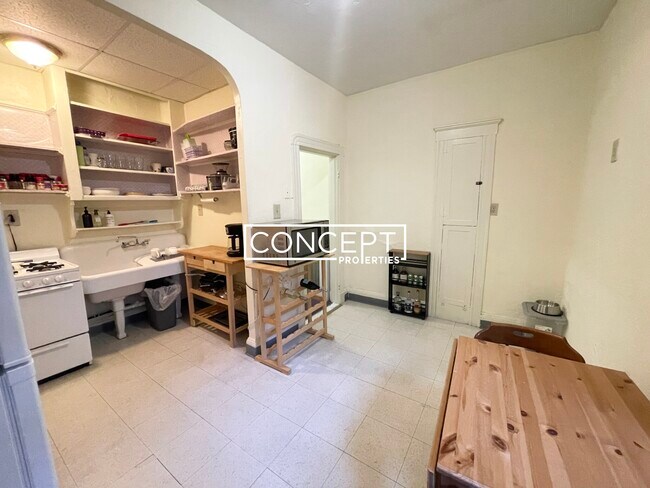 Photo - 24 Phillips St Unit 4CP