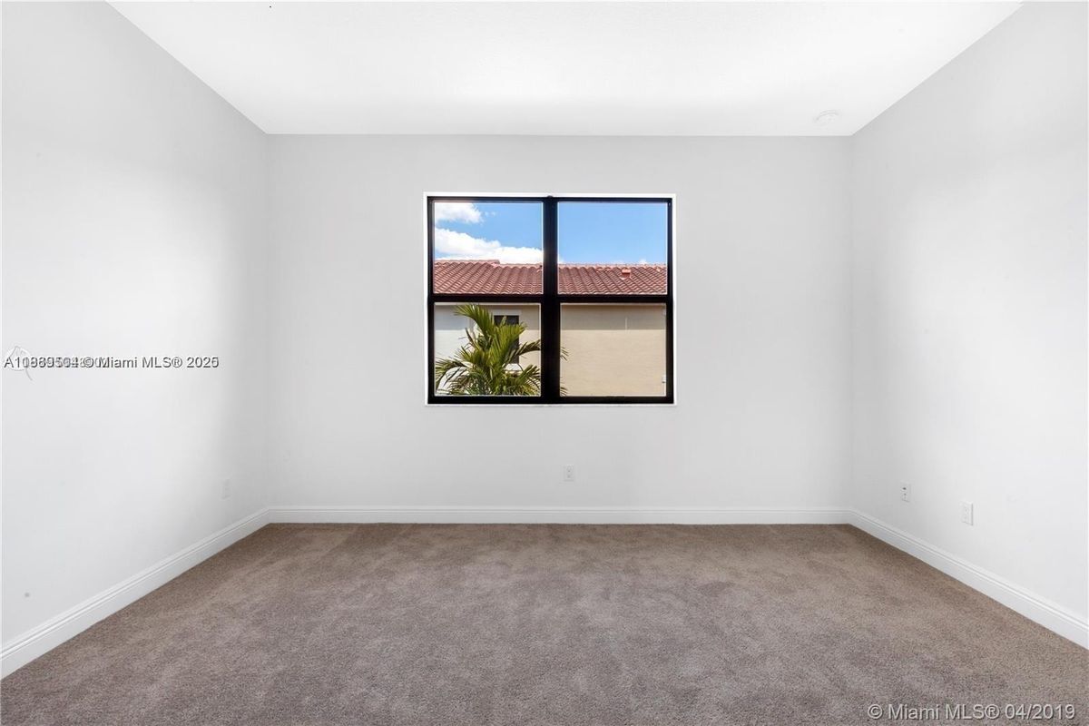 Photo - 20901 NW 1st Dr