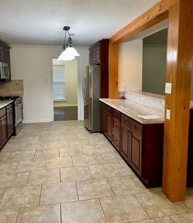 Photo - Beautiful 4 bed home in Excellent Location, in City of St. George minutes from new Woman's Hospital