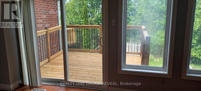 Photo - 107 Dooley Crescent