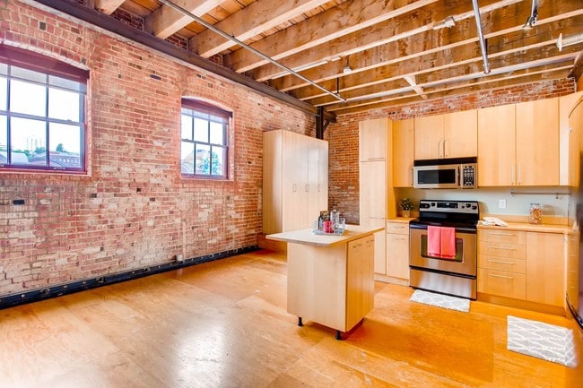 Albers Mill Lofts apartments — community photo