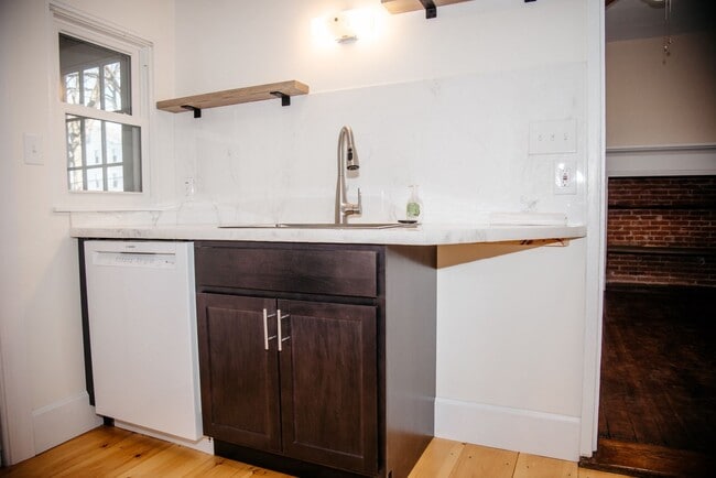 Photo - 253 E Main St Unit B