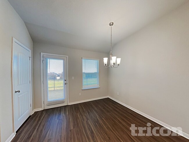 Photo - 441 Otto Ave