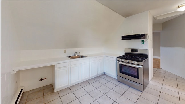 Building Photo - 50-56 Burnett St Unit 1 Rental