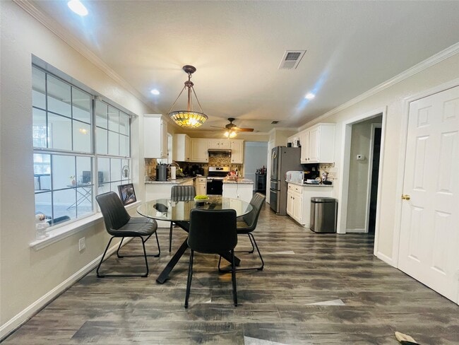 Photo - 1114 Knoll Crest Ct