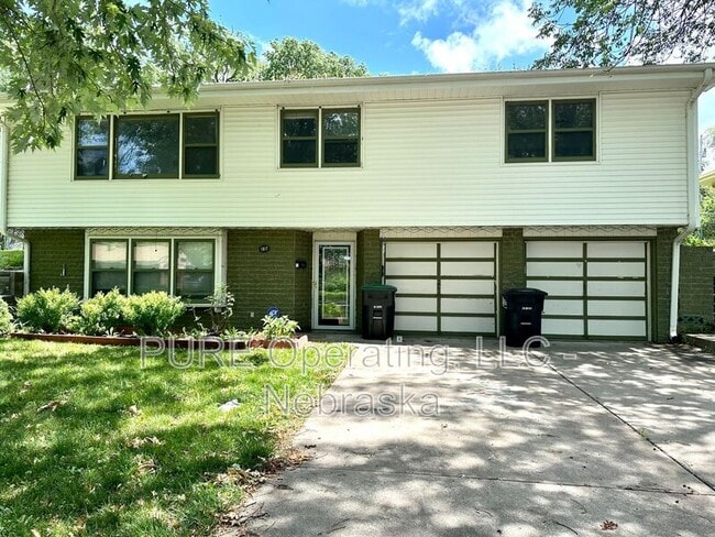 Photo - 1817 N 78th St House