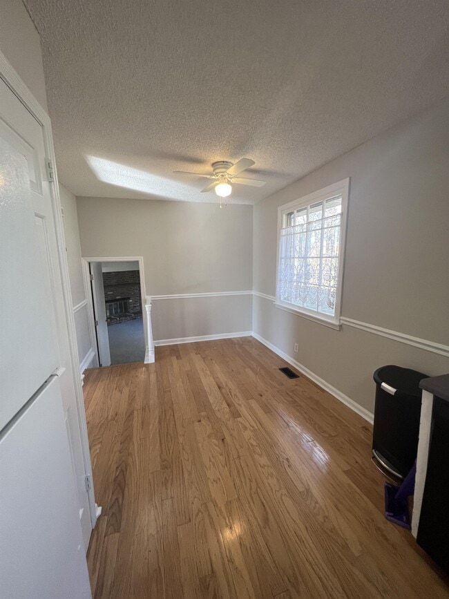 Photo - 2900 Moss Spring Dr
