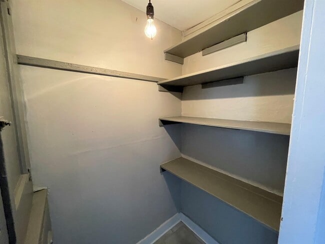 Photo - 30 Wentworth St Unit 4