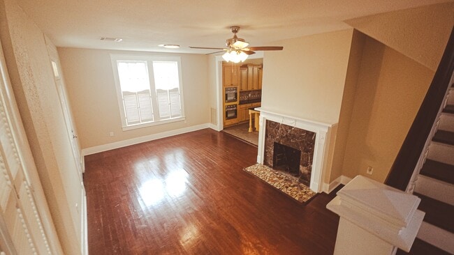 Photo - 2255 Laurel Ave