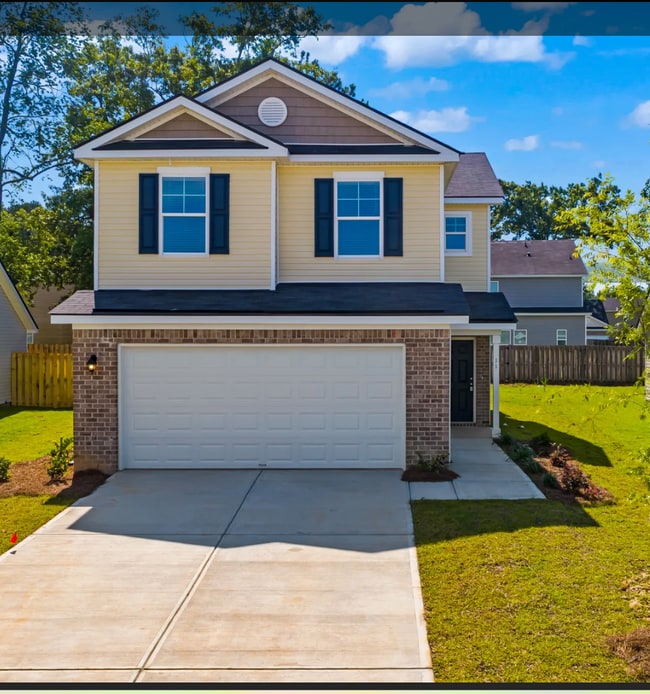 Photo - 239 Justify Ave