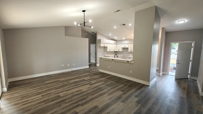 Photo - 149 Ronda Ct