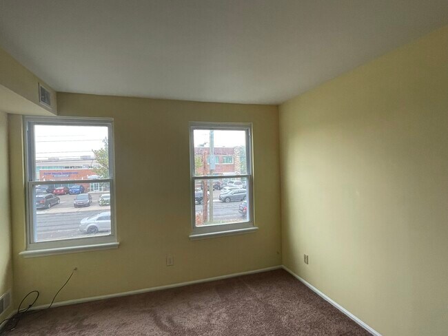 Photo - 9431 Ashton Rd Unit B